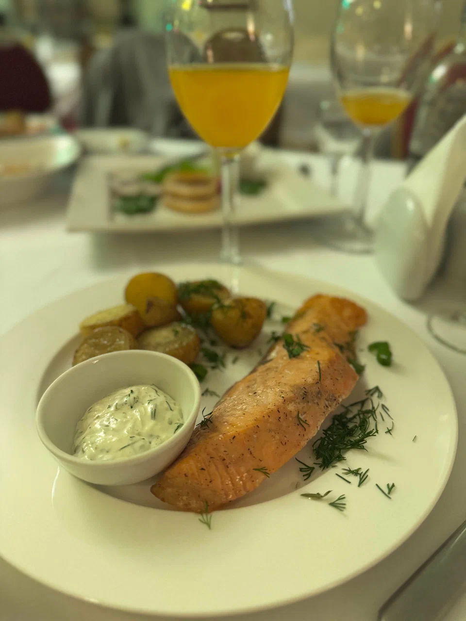 Холодные закуски и салаты