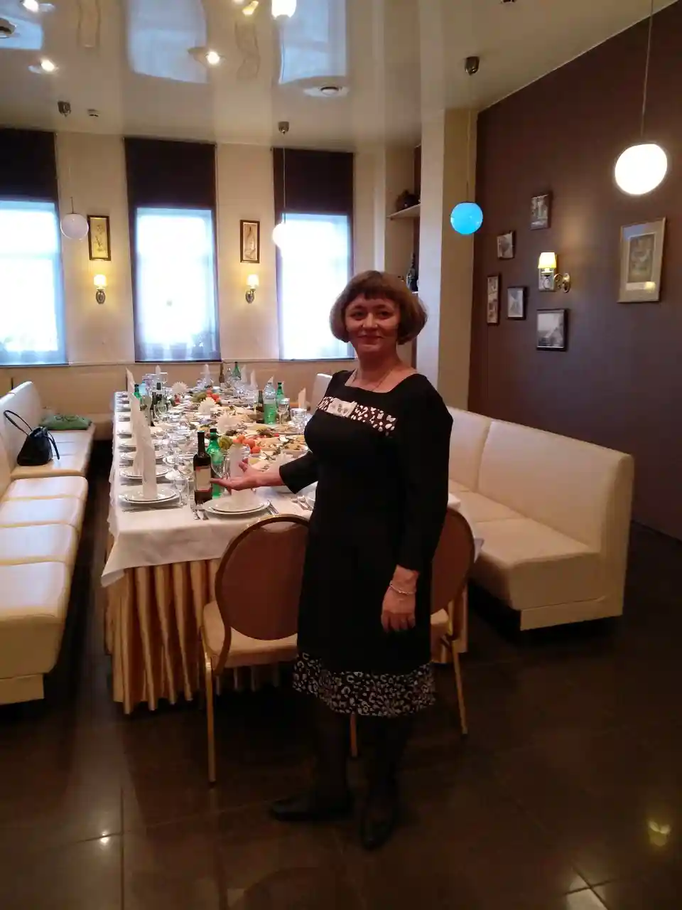 Галина, старший официант